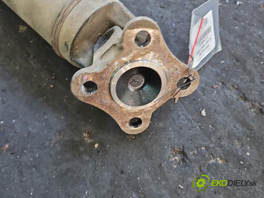 Mitsubishi Outlander II 2006-2013 2.0 DI-D 140 HP manual 103 kW 1968 cm3 5- Hřídel: zadné  (Kardaňový hriadeľ)