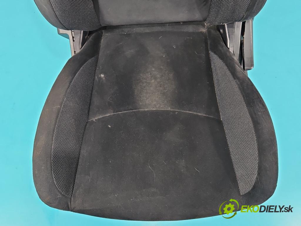 Mitsubishi Outlander II 2006-2013 2.0 DI-D 140 HP manual 103 kW 1968 cm3 5- Sedačka ľavý  (Sedačky, sedadlá)