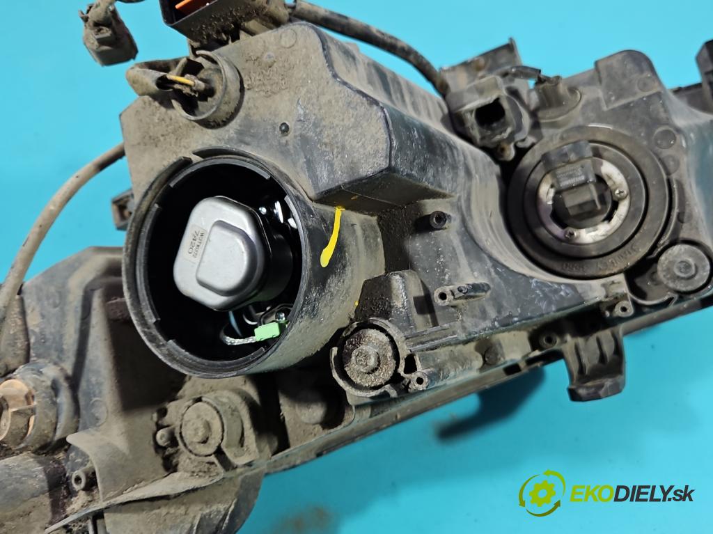 Mitsubishi Outlander II 2006-2013 2.0 DI-D 140 HP manual 103 kW 1968 cm3 5- Reflektor: pravý  (Pravé)