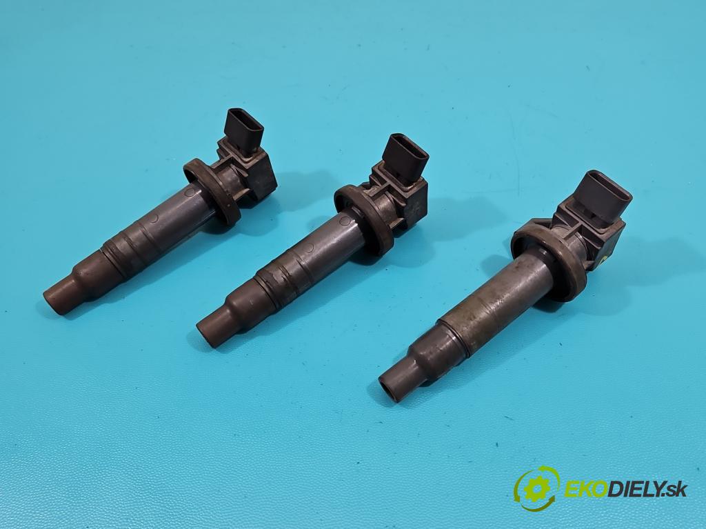 Toyota Aygo 2005-2014 1.0 vvti 68 HP automatic 50 kW 998 cm3 3- cievka zapaľovacia 90080-19019 (Zapaľovacie cievky, moduly)