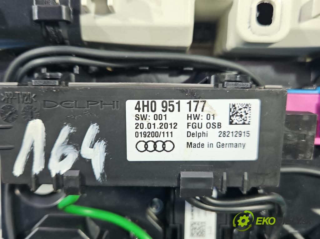 Audi A8 D4 2009-2017 3.0 TFSI automatic 213 kW 2995 cm3 4- světlo interiéru 4H0951177