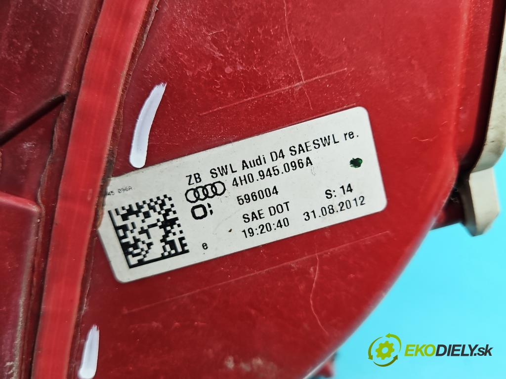 Audi A8 D4 2009-2017 3.0 TFSI automatic 213 kW 2995 cm3 4- svetlo / reflektor zadné pravé 4H0945096A (Kľučka dverí ostatné)