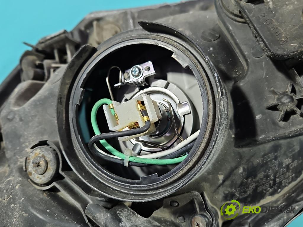 Kia Sportage II 2004-2010 2.0 16V 141 HP manual 104 kW 1975 cm3 5- Reflektor: pravý  (Pravé)