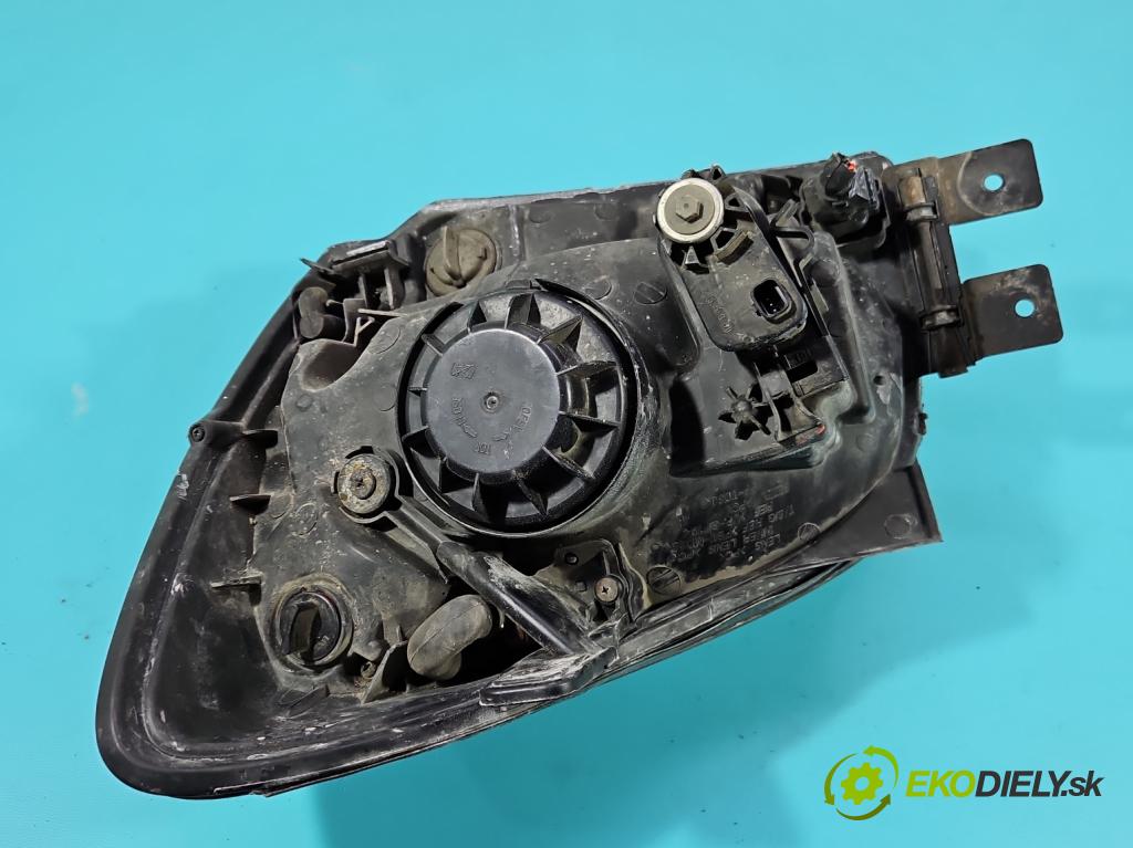 Kia Sportage II 2004-2010 2.0 16V 141 HP manual 104 kW 1975 cm3 5- Reflektor: pravý  (Pravé)