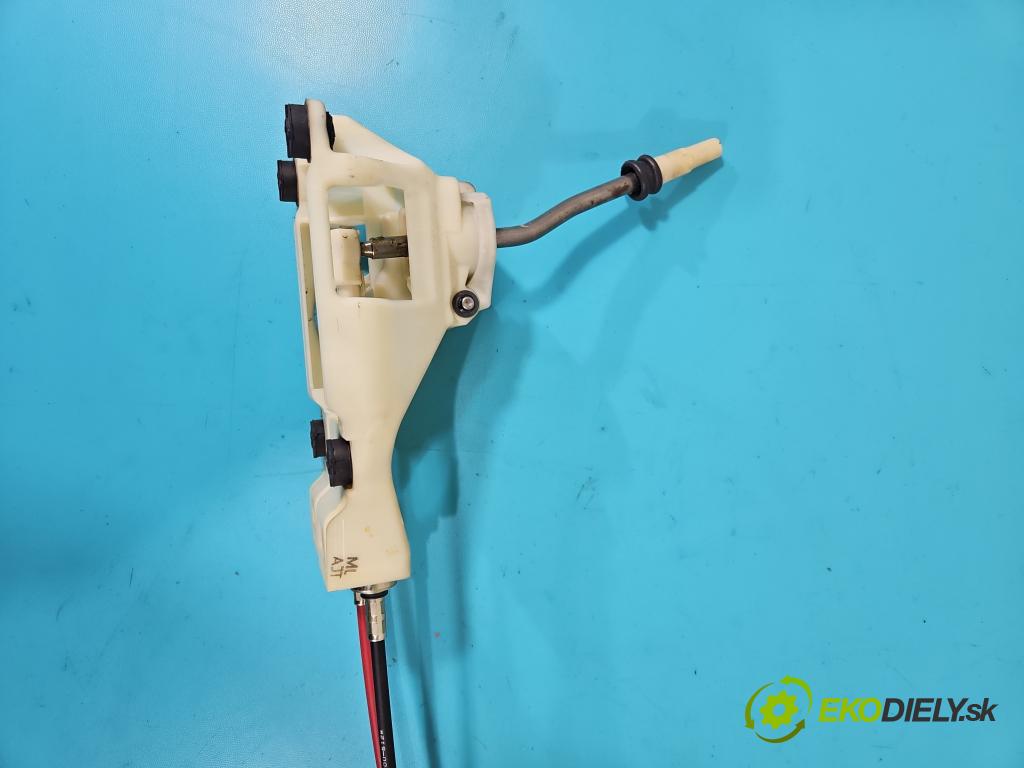 Kia Sportage II 2004-2010 2.0 16V 141 hp manual 104 kW 1975 cm3 5- kulisa změny stupňová  (Rýchlostné páky / kulisy)