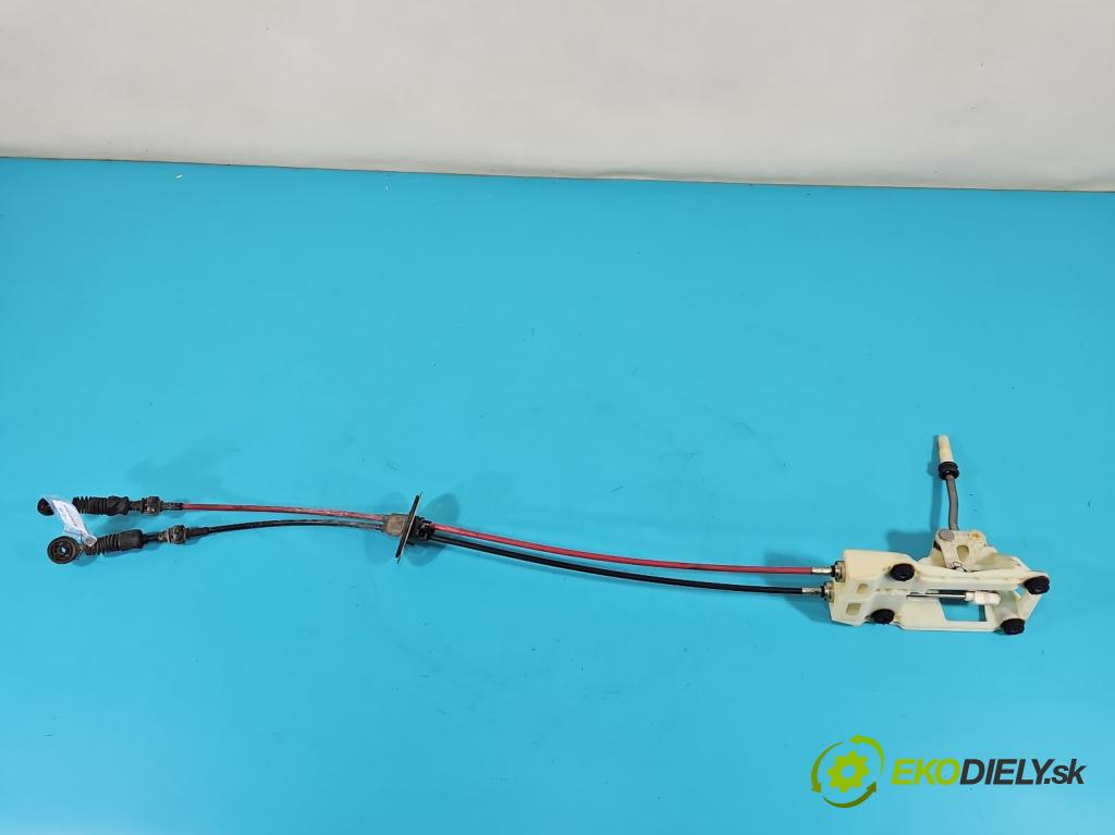 Kia Sportage II 2004-2010 2.0 16V 141 hp manual 104 kW 1975 cm3 5- kulisa změny stupňová  (Rýchlostné páky / kulisy)