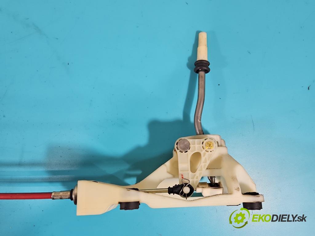 Kia Sportage II 2004-2010 2.0 16V 141 hp manual 104 kW 1975 cm3 5- kulisa změny stupňová  (Rýchlostné páky / kulisy)