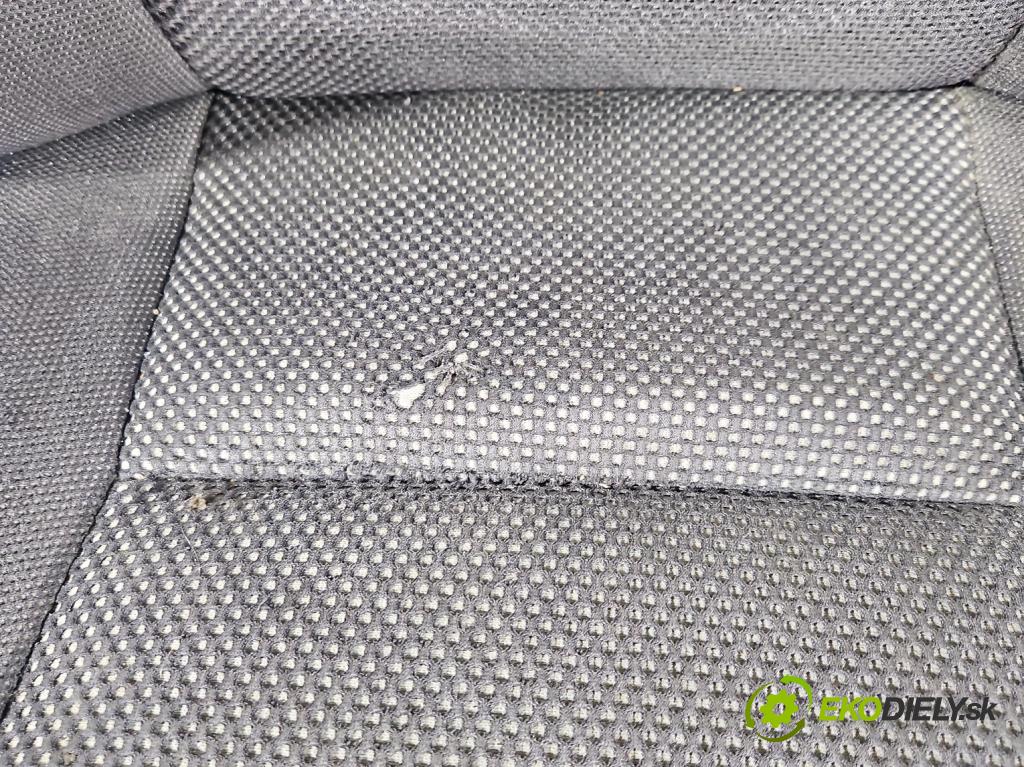 Kia Sportage II 2004-2010 2.0 16V 141 HP manual 104 kW 1975 cm3 5- Sedačka ľavý  (Sedačky, sedadlá)