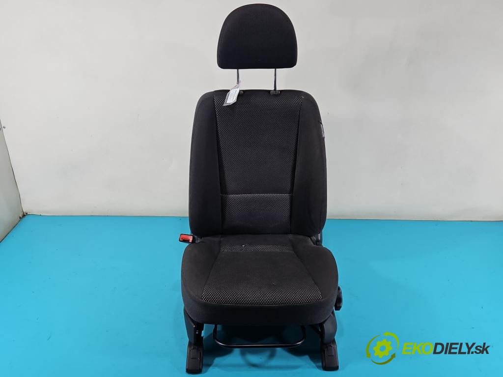 Kia Sportage II 2004-2010 2.0 16V 141 HP manual 104 kW 1975 cm3 5- Sedačka ľavý  (Sedačky, sedadlá)