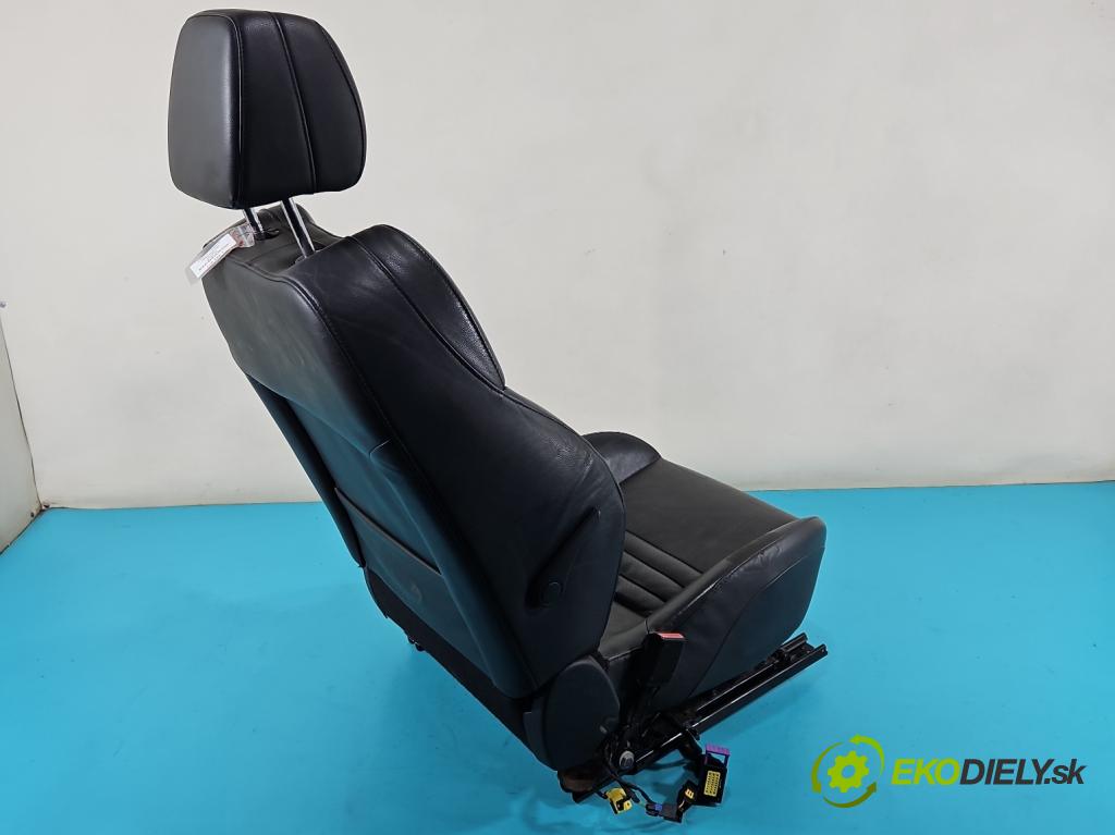 Peugeot 407 3.0 V6 manual 156 kW 2946 cm3 2- Sedačka ľavý  (Sedačky, sedadlá)