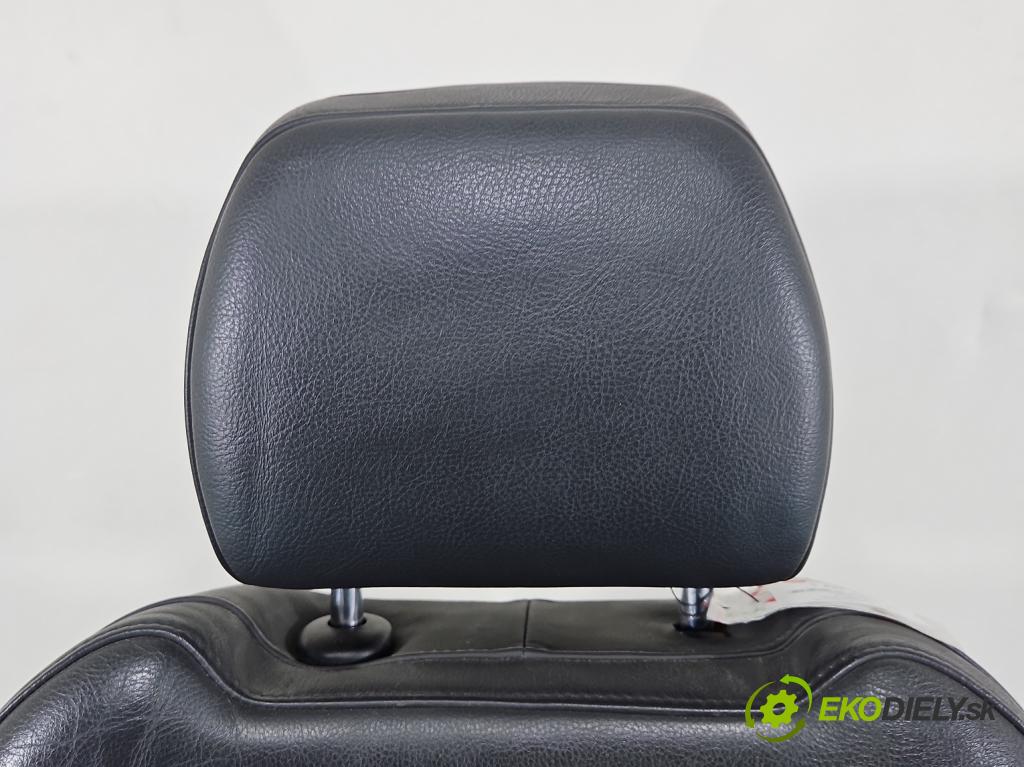 Peugeot 407 3.0 V6 manual 156 kW 2946 cm3 2- Sedačka ľavý  (Sedačky, sedadlá)
