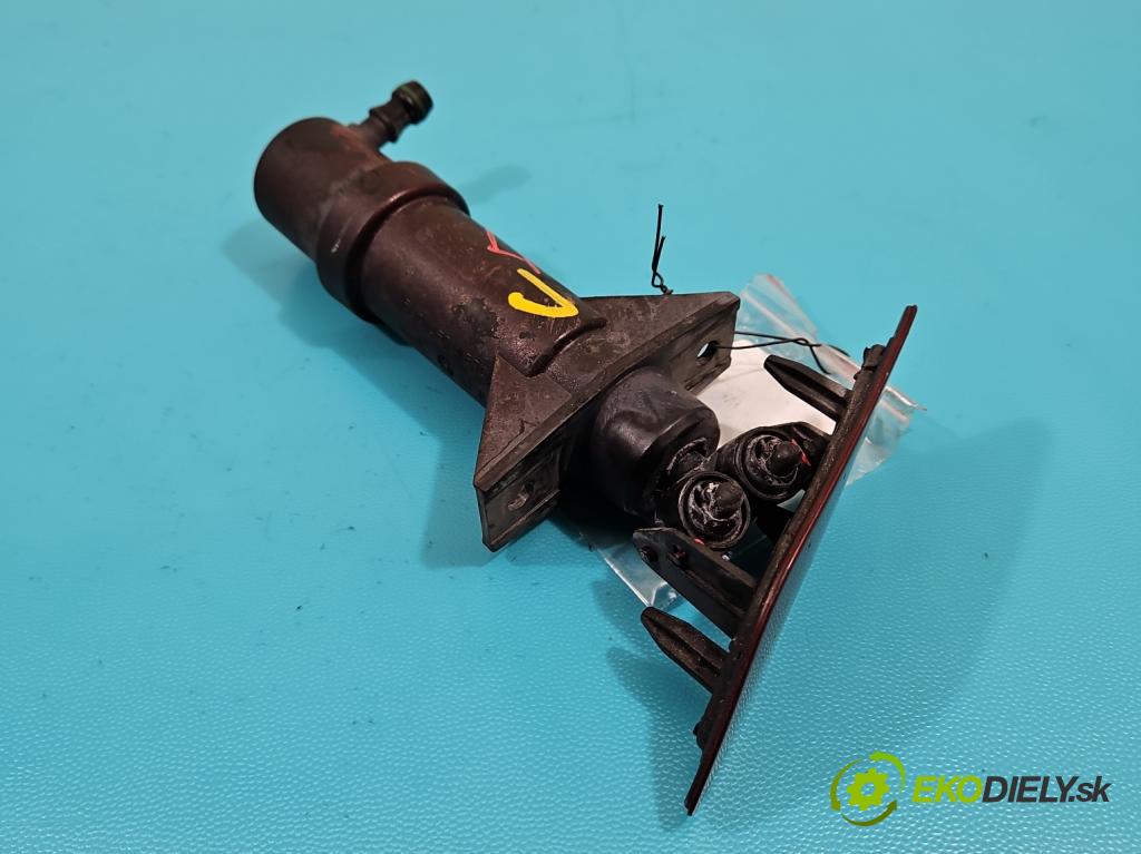 Peugeot 407 3.0 V6 manual 156 kW 2946 cm3 2- ostrekovač reflektor: ľavý  (Motorček ostrekovačov)