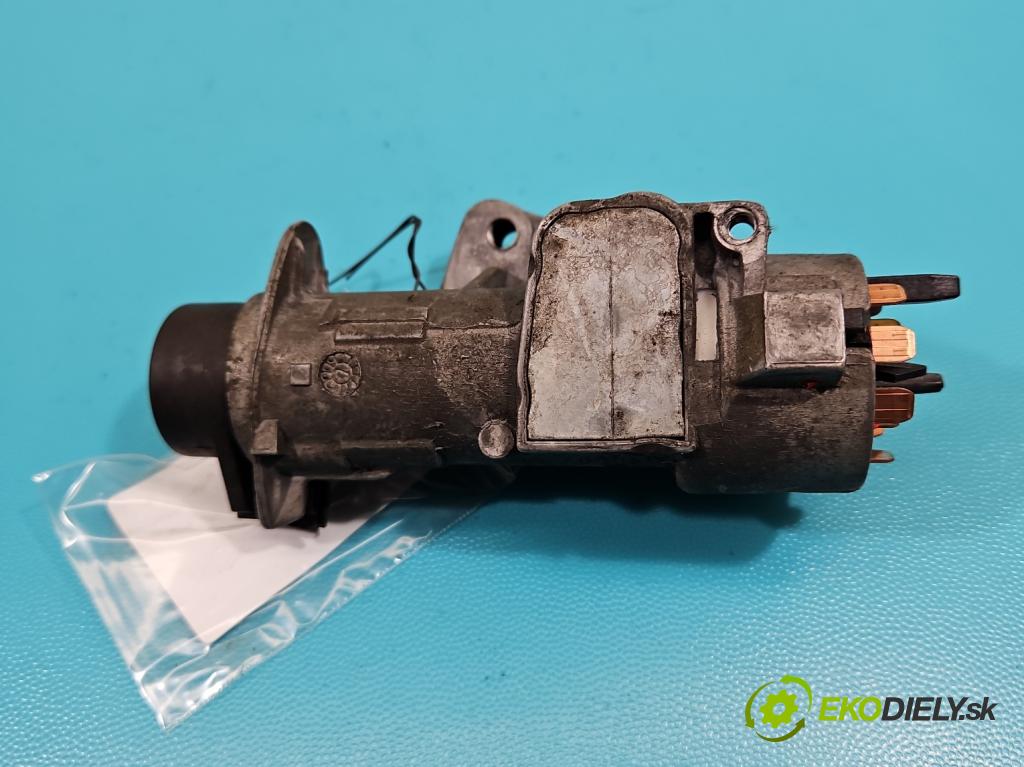 Vw Transporter T5 2003-2015 2.5 tdi 131 HP manual 96 kW 2461 cm3 5- Spínačka 4B0905851C (Spínacie skrinky a kľúče)