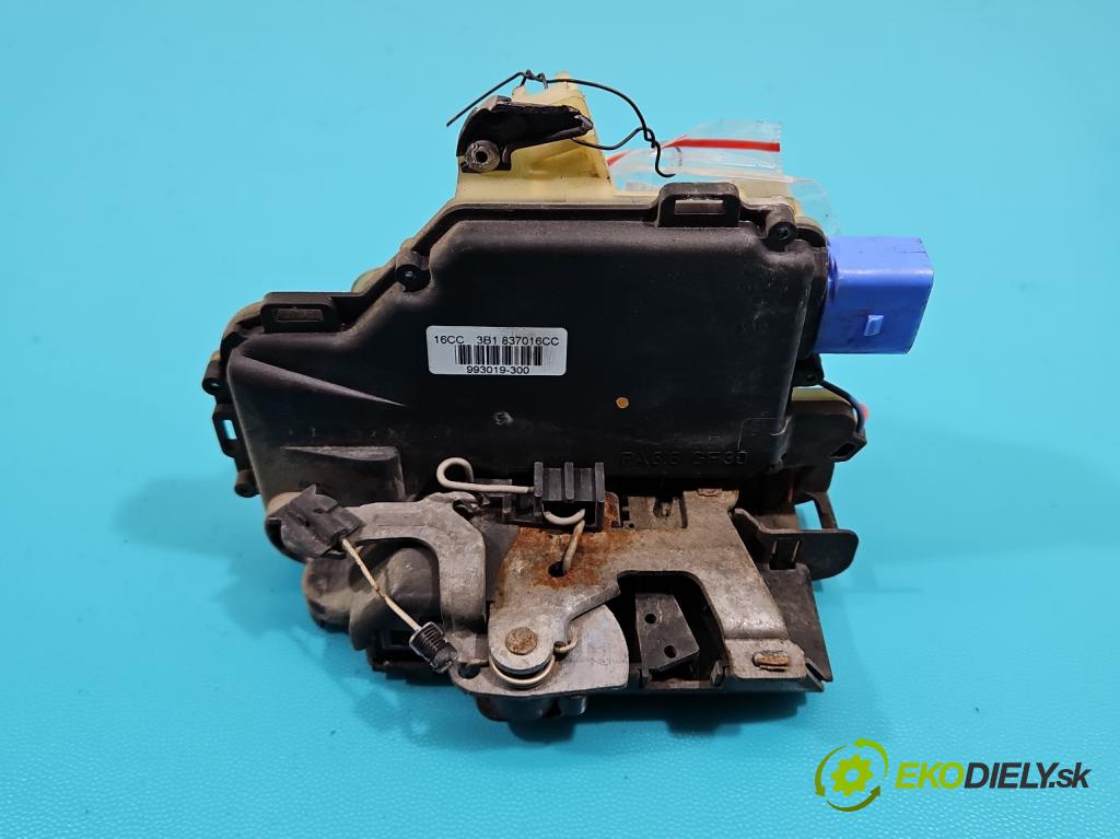 Vw Transporter T5 2003-2015 2.5 tdi 131 hp manual 96 kW 2461 cm3 5- zámek přední pravý 3B1837016CC
