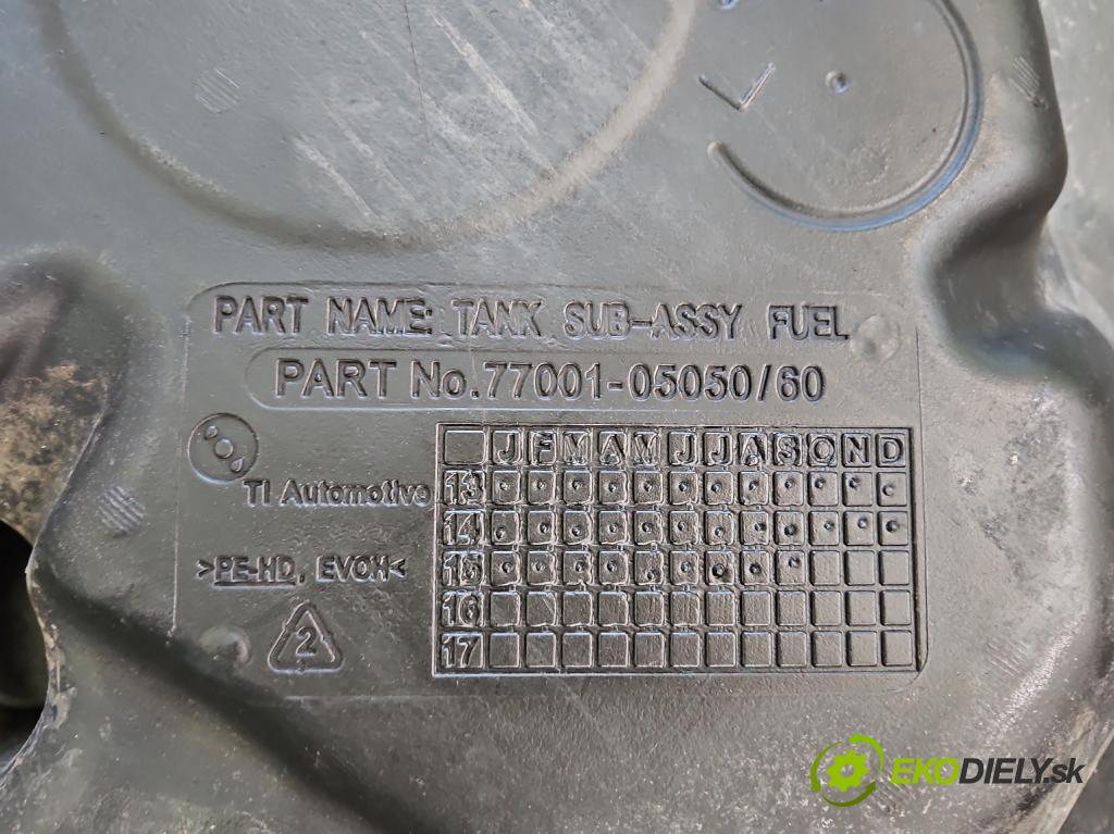 Toyota Avensis III T27 2009-2018 2.0 D4D 143 HP manual 105 kW 1995 cm3 5- Nádrž: palivo 77100-05220 (Nádrže)