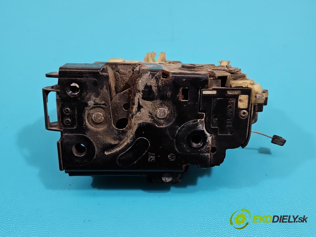 Vw Transporter T5 2003-2015 2.5 tdi 131 hp manual 96 kW 2461 cm3 5- zámek zadní pravý 7J7841016B