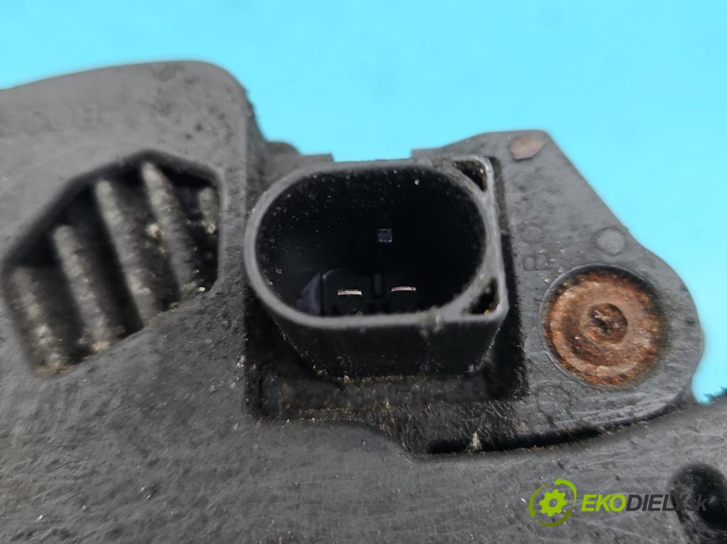 Vw Transporter T5 2003-2015 2.5 tdi 131 HP manual 96 kW 2461 cm3 5- Alternator  (Alternátory)