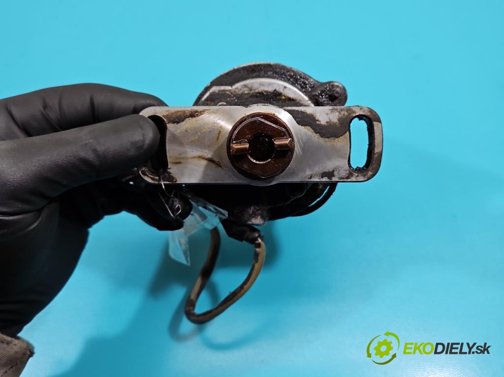 Suzuki Alto 1998-2004 1.0 54 HP manual 40 kW 993 cm3 5- rozdeľovač  (Rozdeľovače)