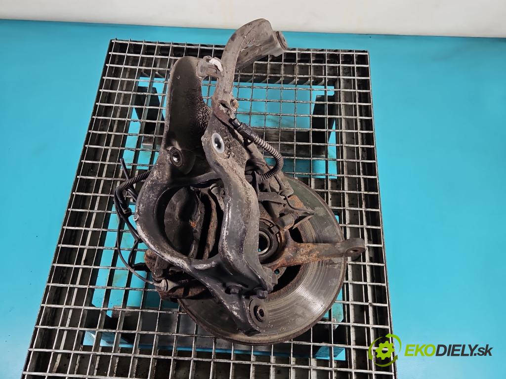 Peugeot 407 3.0 V6 manual 156 kW 2946 cm3 2- náboj pravé  (Náboje)