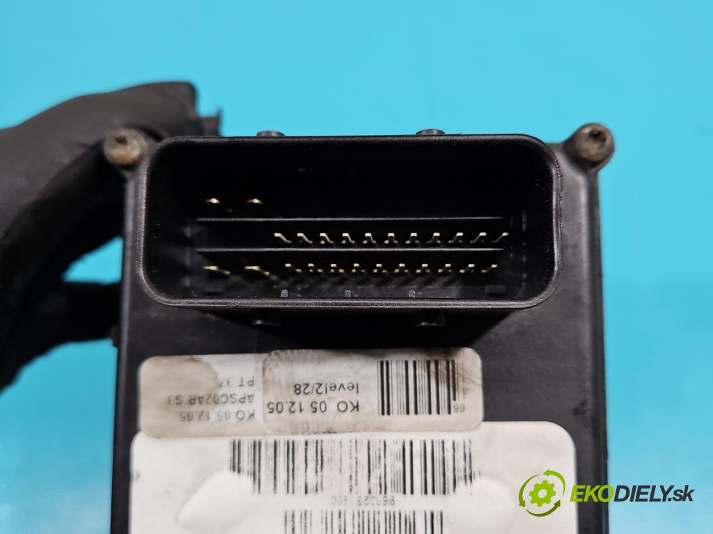 Peugeot 407 3.0 V6 manual 156 kW 2946 cm3 2- čerpadlo abs 15848403 (Pumpy ABS)