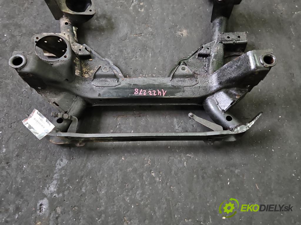 Bmw X3 E83 2003-2010 2.0d 150 HP manual 110 kW 1995 cm3 5- výstuha motora