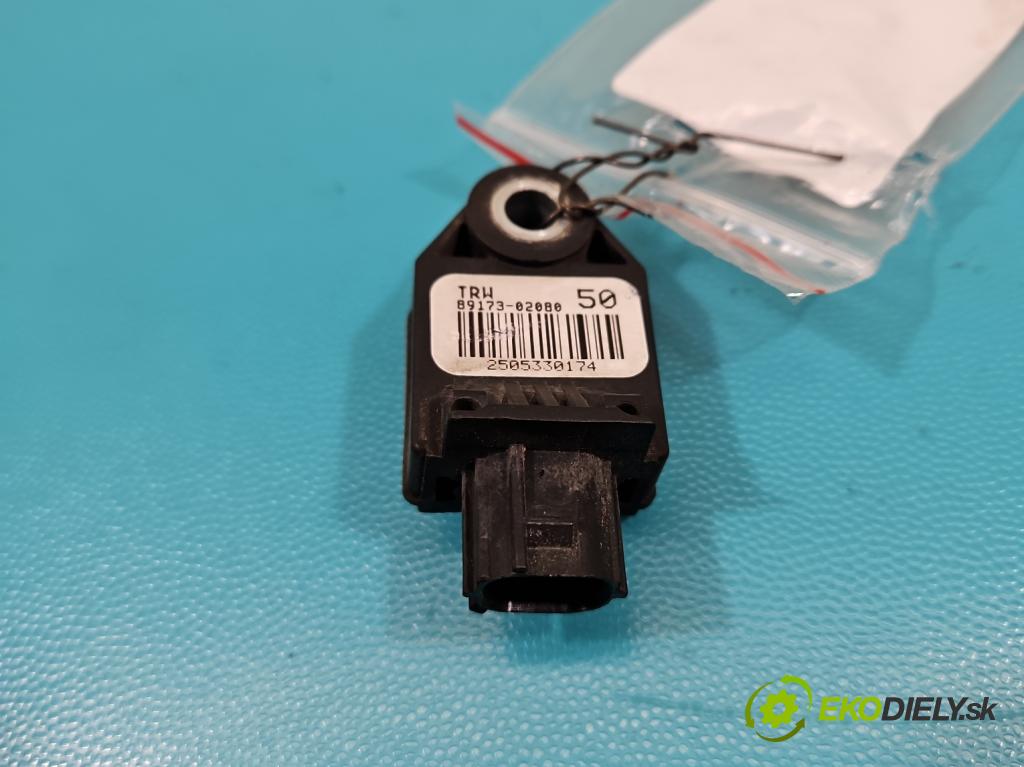 Toyota Avensis III T27 2009-2018 2.0 D4D 143 HP manual 105 kW 1995 cm3 5- snímač šokovat: 89173-02080 (Snímač nárazu)