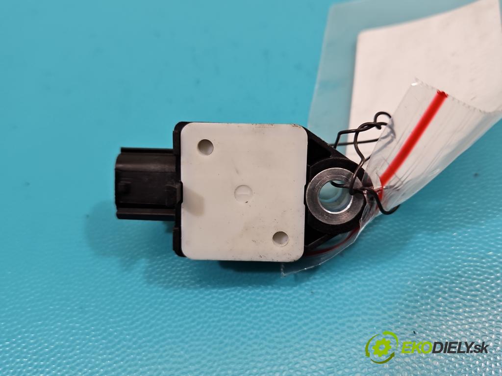 Toyota Avensis III T27 2009-2018 2.0 D4D 143 HP manual 105 kW 1995 cm3 5- snímač šokovat: 89831-05060 (Snímač nárazu)