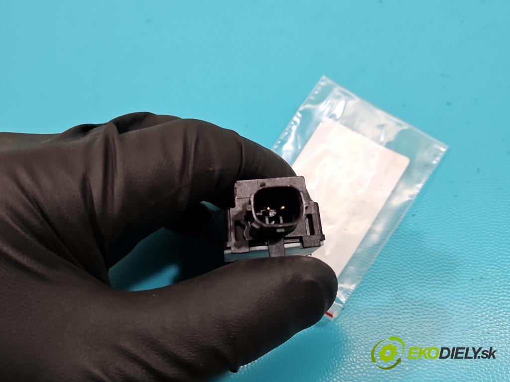 Toyota Avensis III T27 2009-2018 2.0 D4D 143 HP manual 105 kW 1995 cm3 5- snímač šokovat: 89831-05060 (Snímač nárazu)