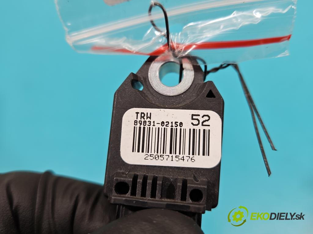 Toyota Avensis III T27 2009-2018 2.0 D4D 143 HP manual 105 kW 1995 cm3 5- snímač šokovat: 89831-02150 (Snímač nárazu)