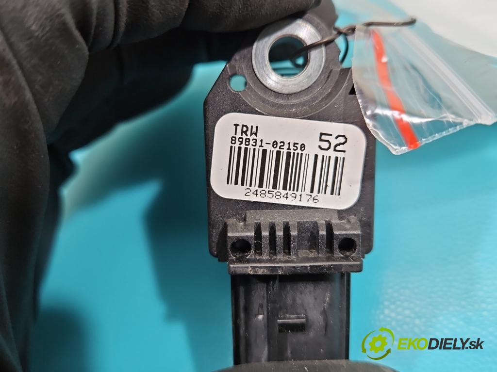 Toyota Avensis III T27 2009-2018 2.0 D4D 143 HP manual 105 kW 1995 cm3 5- snímač šokovat: 89831-02150 (Snímač nárazu)