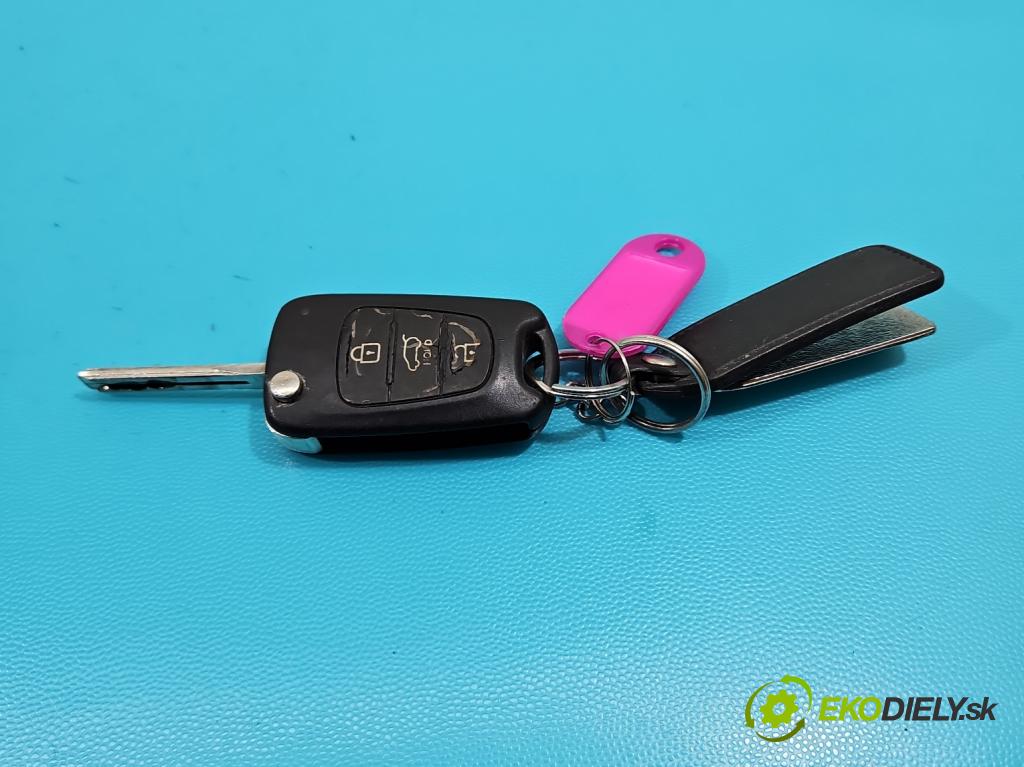 Hyundai Ix35 2.0 CRDI 136 HP manual 100 kW 1995 cm3 5- Spínačka  (Spínacie skrinky a kľúče)