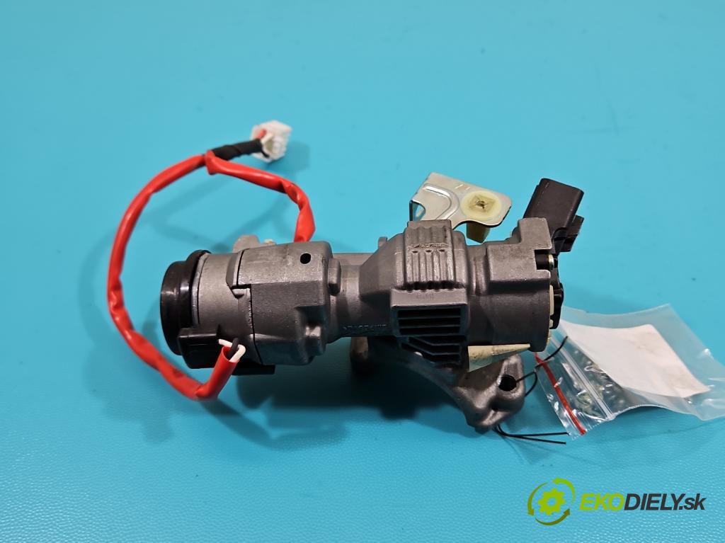 Hyundai Ix35 2.0 CRDI 136 HP manual 100 kW 1995 cm3 5- Spínačka  (Spínacie skrinky a kľúče)