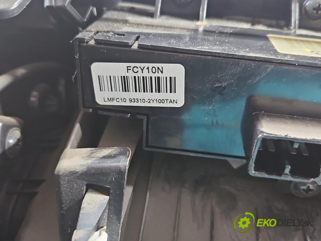 Hyundai Ix35 2.0 CRDI 136 HP manual 100 kW 1995 cm3 5- operadlo 84652-2Y000 (Lakťové opierky)