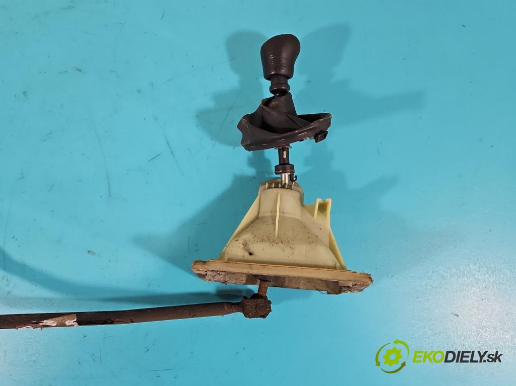 Renault Clio II 1998-2012 1,2.0 16V 75 HP manual 55 kW 1149 cm3 3- Páka: Změny: stupeň,rýchlosť 8200302369 (Rýchlostné páky / kulisy)