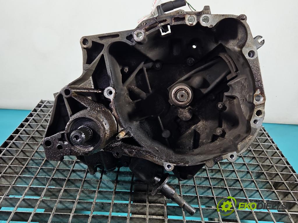 Renault Clio II 1998-2012 1,2.0 16V 75 HP manual 55 kW 1149 cm3 3- prevodovka stupeň,rýchlosť manual JB1513
