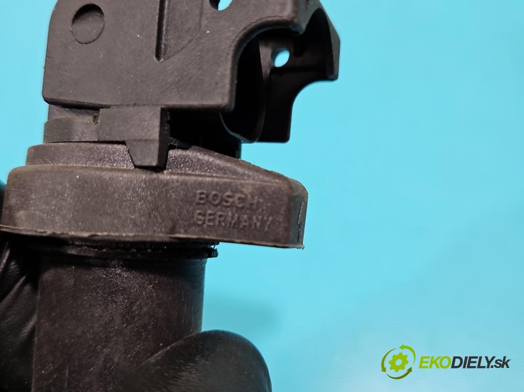 Peugeot 207 1.6 16v 120 HP manual 88 kW 1598 cm3 5- cievka zapaľovacia 0221504470 (Zapaľovacie cievky, moduly)