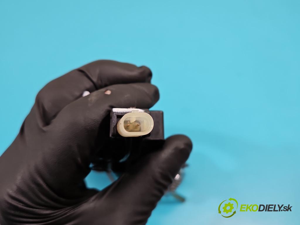 Audi A8 D4 2009-2017 3.0 TFSI automatic 213 kW 2995 cm3 4- rukoväť predné ľavé mimo: 4H1837885 (Vonkajšie predné ľavé)