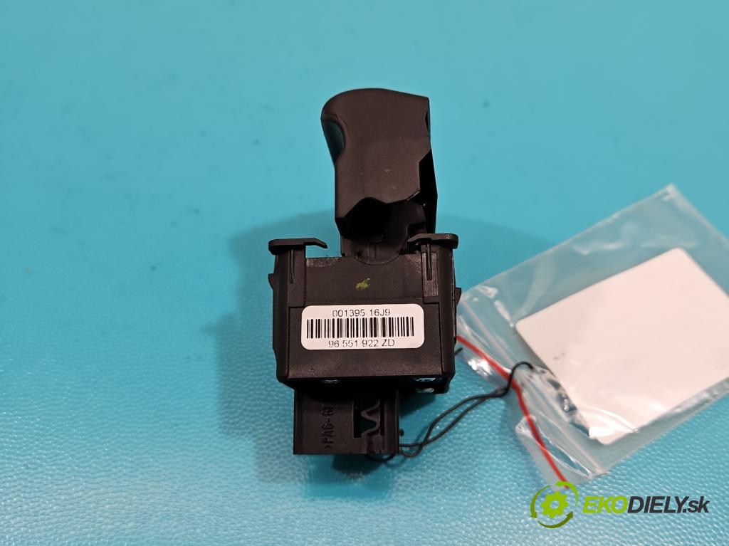 Citroen C4 Grand picasso I 2006-2013 2.0 HDi 136 HP automatic 100 kW 1997 cm3 5- prepínač brzda: ručný 96551922ZD (Prepínacie páčky pod volantom)