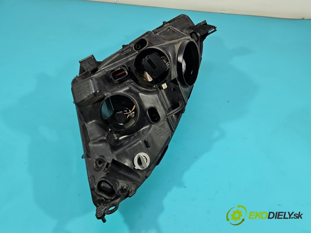 Citroen C4 Grand picasso I 2006-2013 2.0 HDi 136 HP automatic 100 kW 1997 cm3 5- Reflektor: pravý  (Pravé)