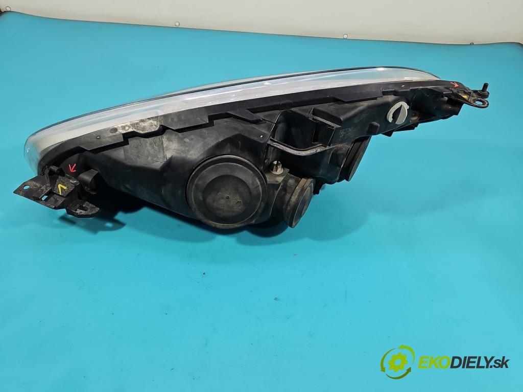 Citroen C4 Grand picasso I 2006-2013 2.0 HDi 136 HP automatic 100 kW 1997 cm3 5- Reflektor: pravý  (Pravé)