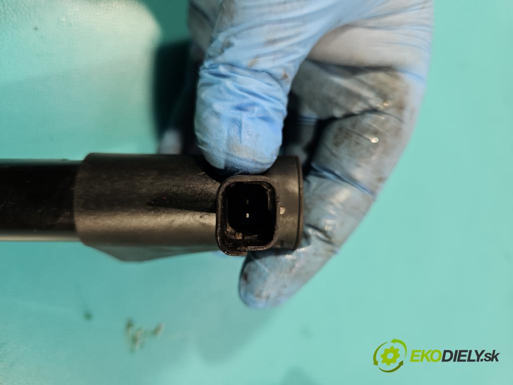 Peugeot 407 3.0 V6 manual 156 kW 2946 cm3 2- cievka zapaľovacia  (Zapaľovacie cievky, moduly)