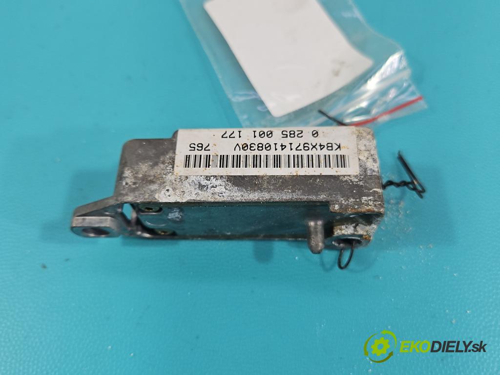 Vw Passat B5 1995-2005 1.9 tdi 110 HP manual 81 kW 1896 cm3 4- snímač šokovat: 3B0959643 (Snímač nárazu)