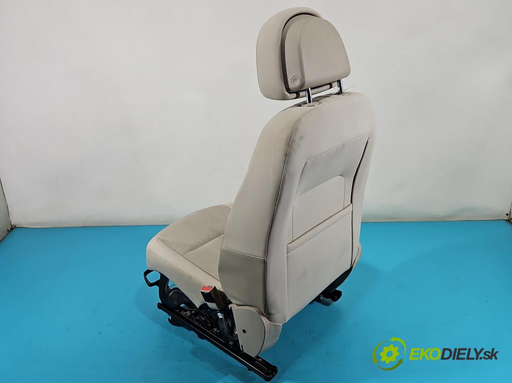 Opel Insignia A 2008-2017 2.0 T 220KM automatic 162 kW 1998 cm3 5- Sedačka pravý  (Sedačky, sedadlá)