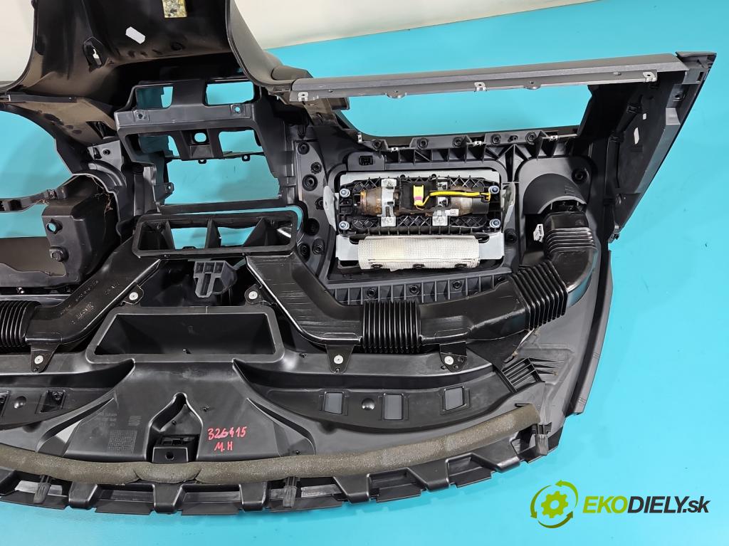 Seat Altea 1.4 tsi 125 HP manual 92 kW 1390 cm3 5- kokpit,pristrojová doska rozdeľovacia