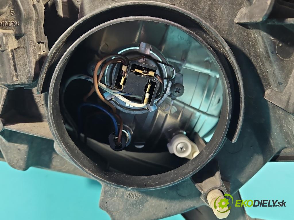 Renault Thalia II 2008-2013 1,2.0 16V 75 HP manual 55 kW 1149 cm3 4- Reflektor: pravý  (Pravé)