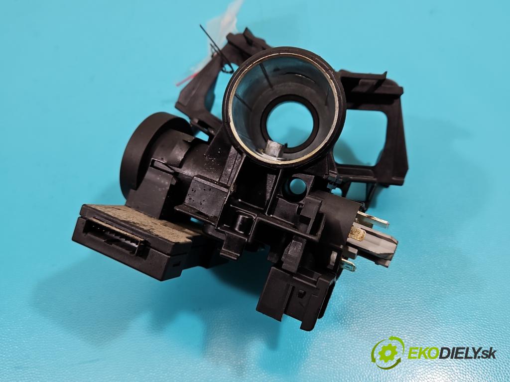 Opel Agila A 2000-2007 1.2 16V 75 HP manual 55 kW 1199 cm3 5- Spínačka  (Spínacie skrinky a kľúče)