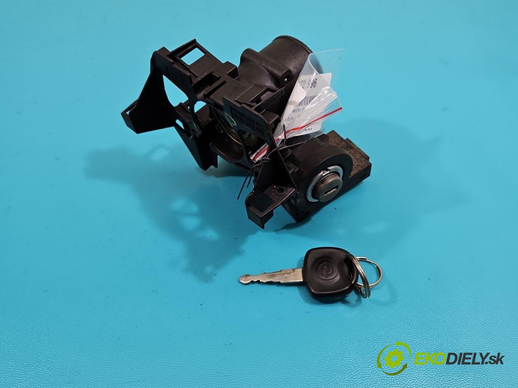 Opel Agila A 2000-2007 1.2 16V 75 HP manual 55 kW 1199 cm3 5- Spínačka  (Spínacie skrinky a kľúče)