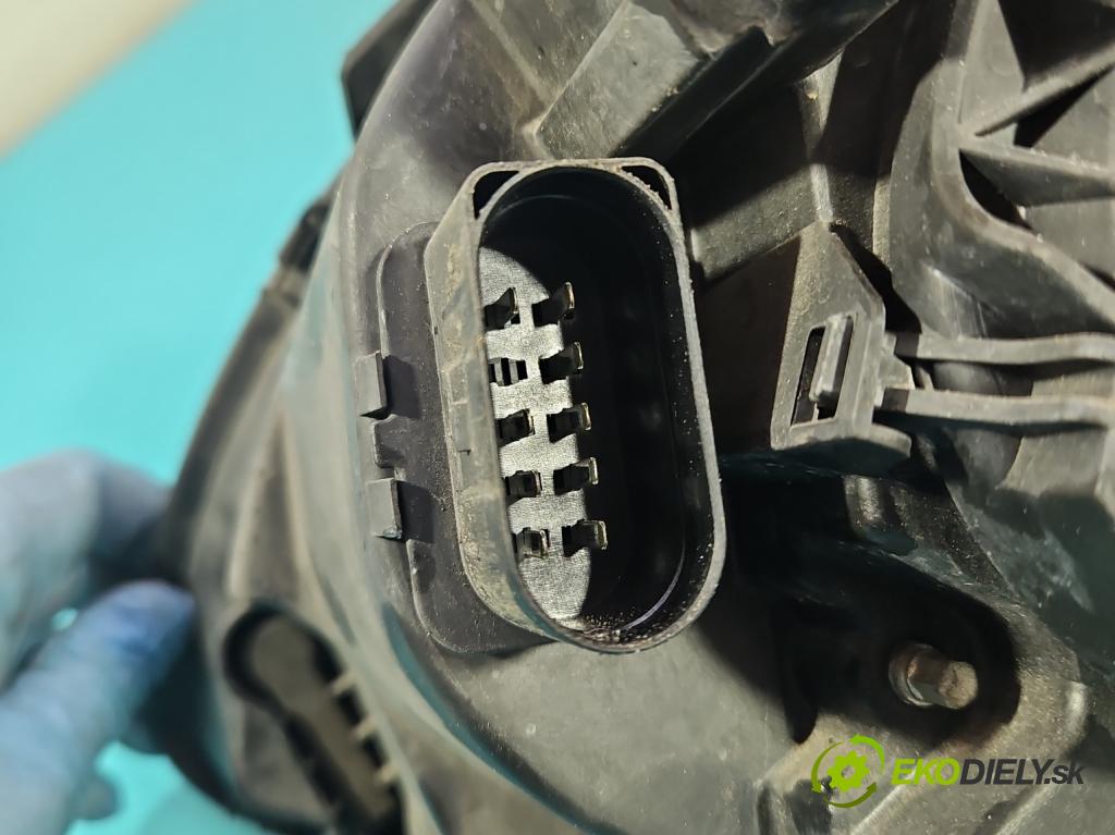 Vw Touran I 2003-2015 1.6 fsi 116 HP manual 85 kW 1598 cm3 5- Reflektor: pravý 0301205202 (Pravé)