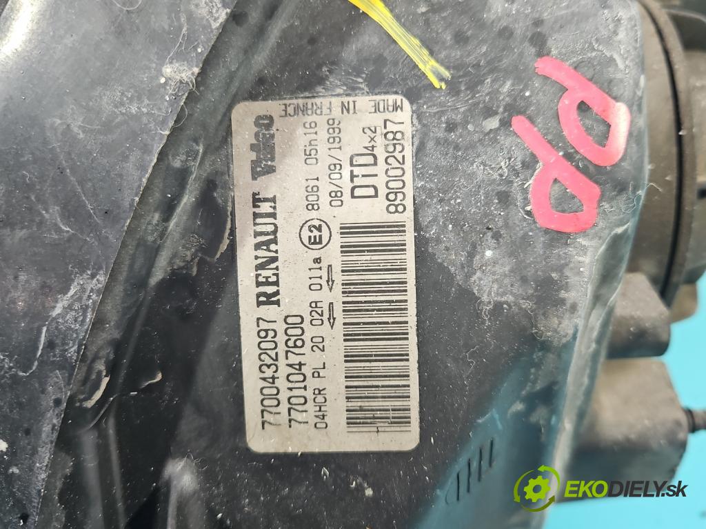 Renault Scenic I 1996-2003 1.6 16V 107 HP manual 79 kW 1598 cm3 5- Reflektor: pravý 7700432097 (Pravé)