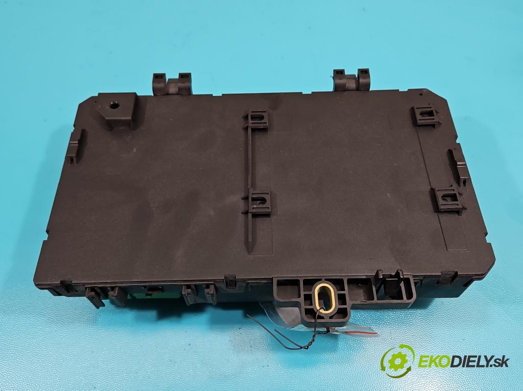 Opel Astra III 2004-2014 1.9 cdti 101 hp manual 74 kW 1910 cm3 5- skříňka pojistková 13220831 (Pojistkové skříňky)